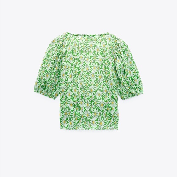 SOLD - Green ZARA Daisy Scrunched Top - Picture 10 of 10